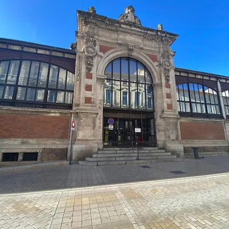 아파트 Maison De Face Aux Halles *