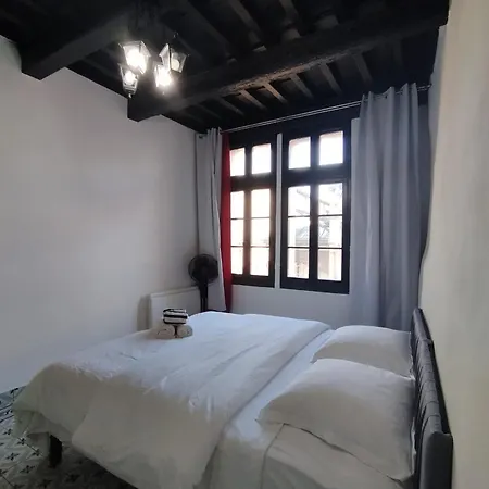아파트 Maison De Face Aux Halles